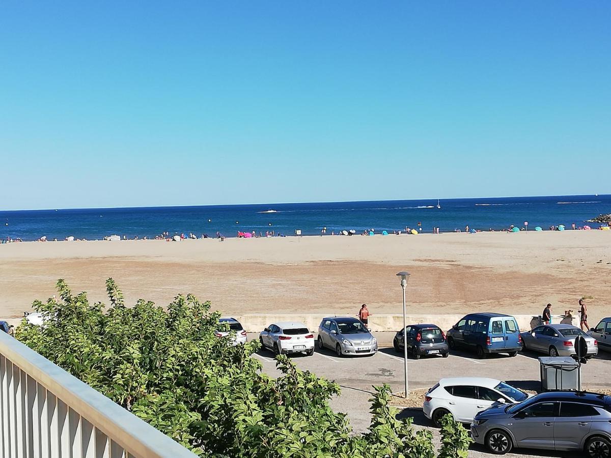 Superbe Appartement Avec Vue Sur Mer Et Port, Parking Prive Saint-Pierre-la-Mer  Екстер'єр фото
